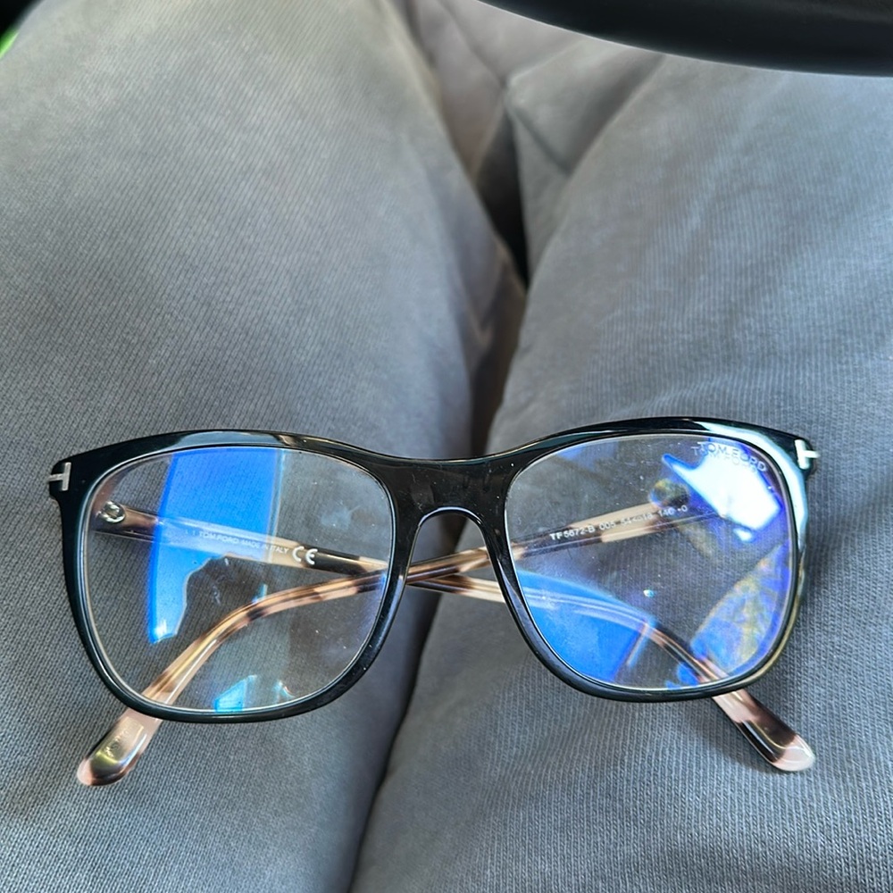 Authentic Tom Ford blue light glasses ( Tom Ford - FT5672-B )